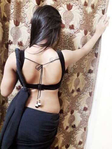 💃 Call Girl in Delhi: Meet Neha, Your Elegant Companion for Unforgettable Moments!